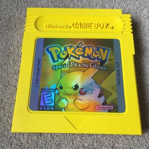ポケモン ピカチュウ イエロー 巨大サイズ 任天堂 ゲームボーイ カートリッジ。ゲームルームの壁の装飾/ディスプレイに最適なギフトアイデア。
