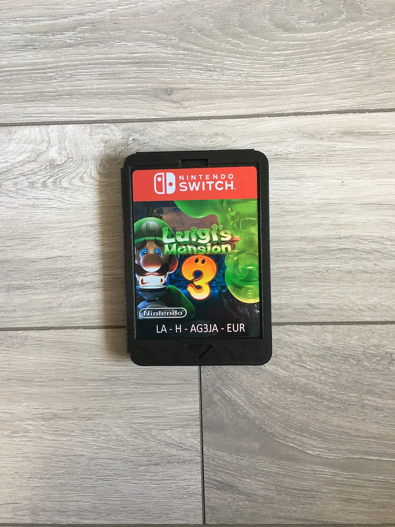 Cartucho gigante para Nintendo Switch, Luigi's Mansion 3. Imprescindible para cualquier decoración o exhibición de pared de una sala de juegos. imagen 1