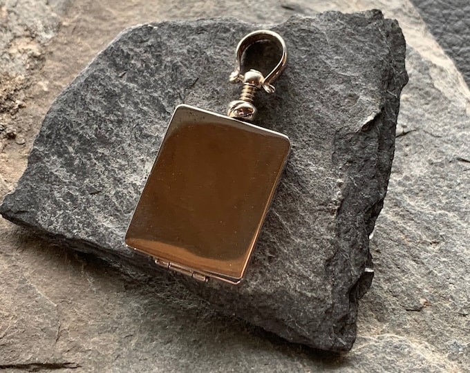 silver medallion 925