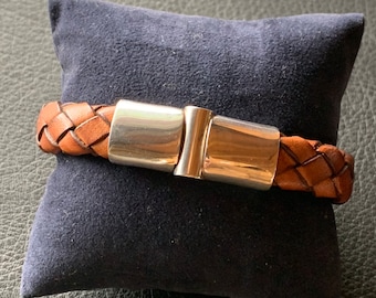 Leather bracelet with 925 silver clasp by Elf Craft