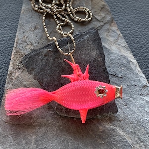 Silver necklace with fish pendant