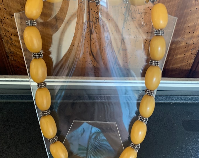 Bakelite necklace with antique silver parts