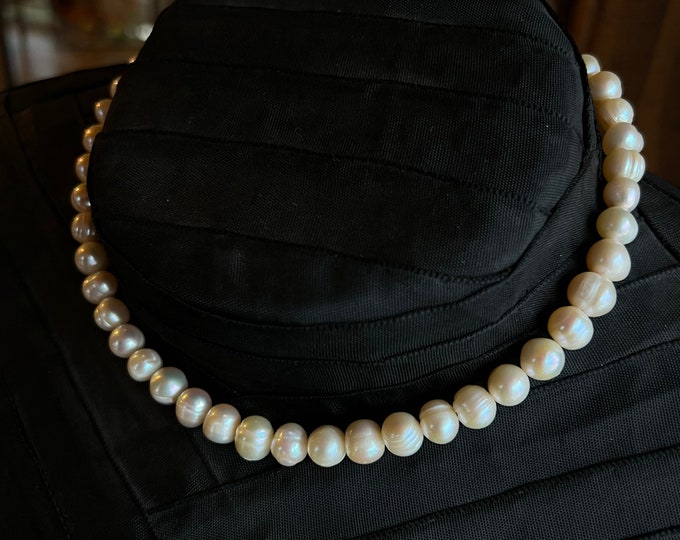 pearl necklace
