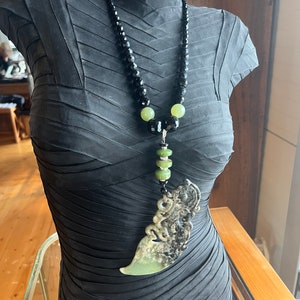Onyx necklace with pendant