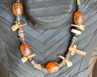 Designer necklace with antique details