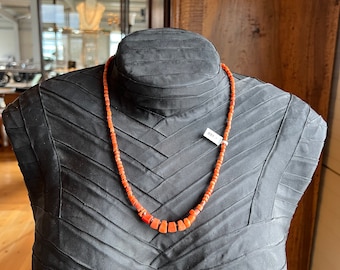 Antique coral necklace, circa 17th century