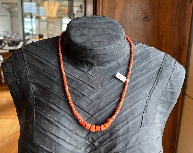 Antique coral necklace ca. 17th century