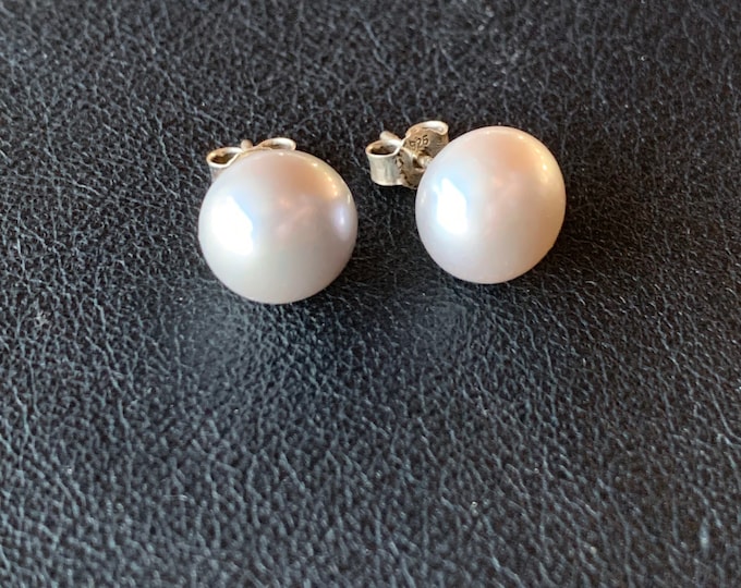 pearl earrings