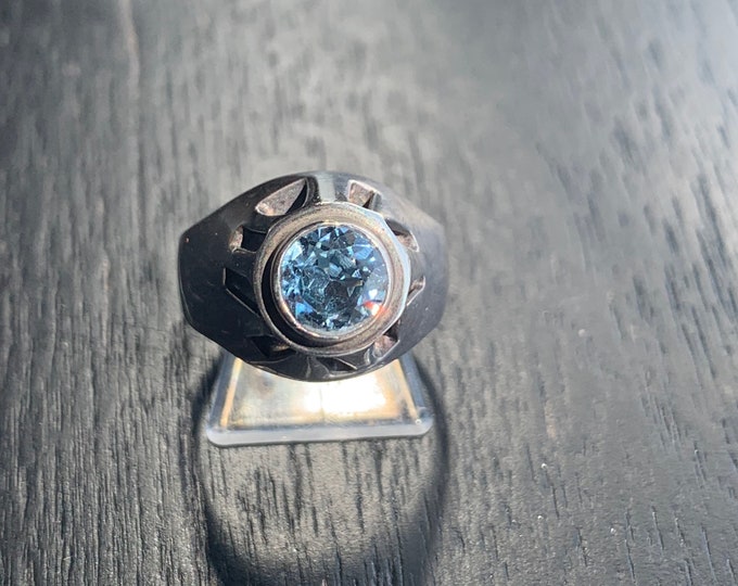 silver ring with aquamarine
