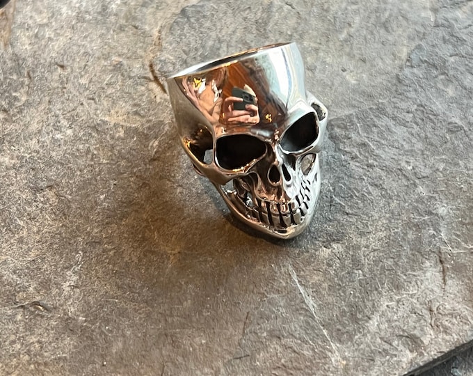 Massive skull silver ring