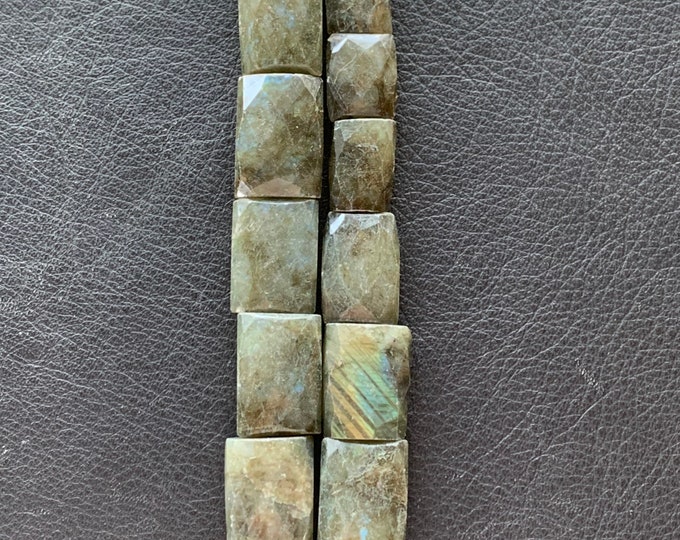 Labradorite strand