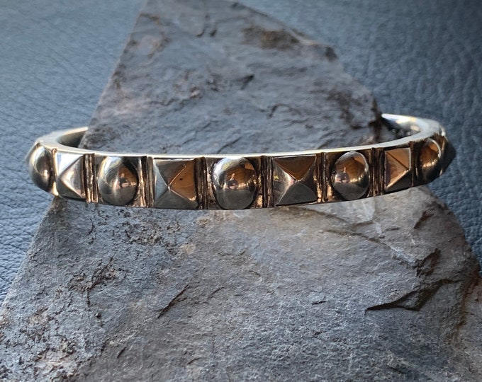 Silver bangle 925 by Elf Craft with rivets (1x women's size, 1x men's size available)