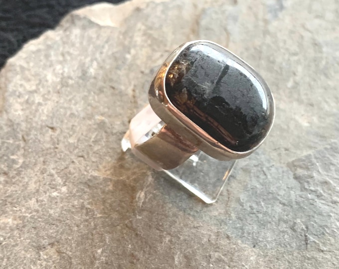 silver ring with jasper