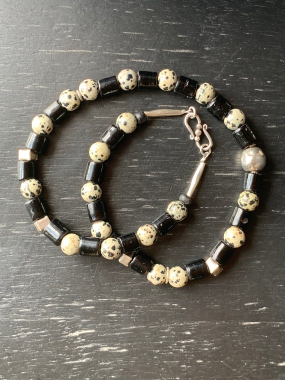 Halskette mit Dalmatiner Perlen, Antiken Silberte… - image 4