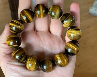 Tiger's eye on drawstring