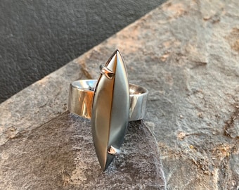 Silver ring with hematite