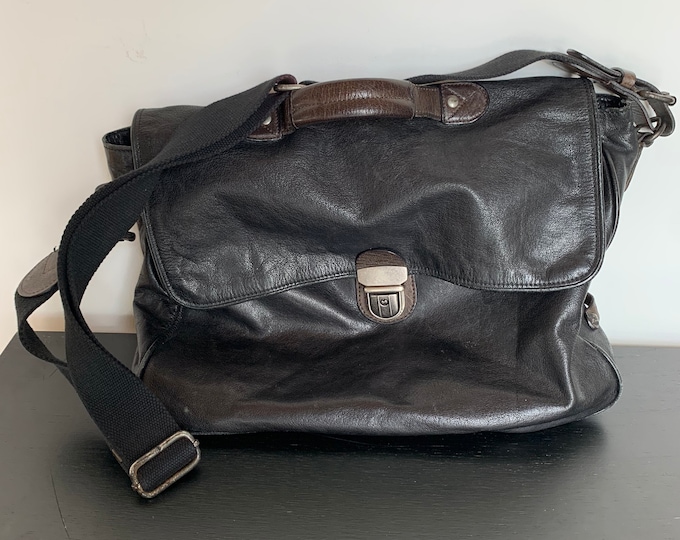 Rehard briefcase with key