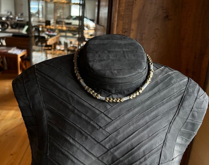 choker necklace