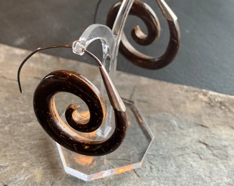 Silver earrings with horn