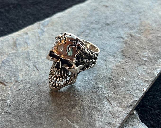 skull silver ring