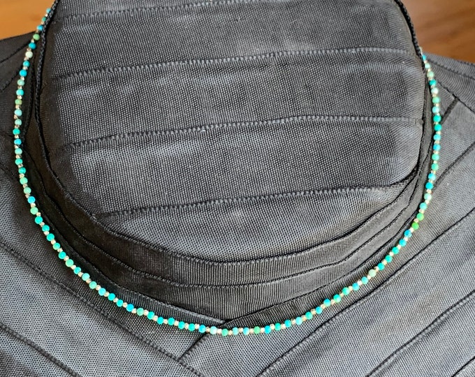 Turquoise necklace with silver parts