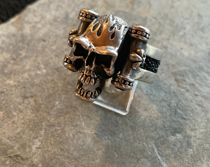 Silver ring skull with 4 spinels