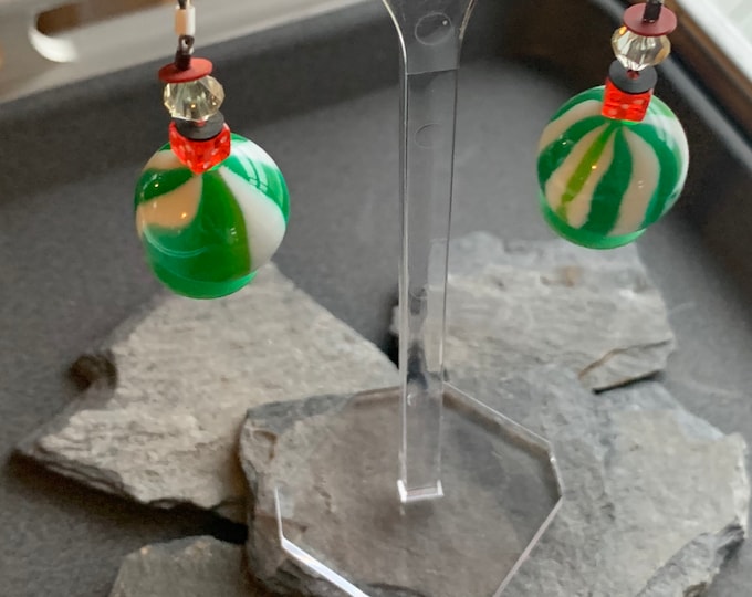 Earrings with glass beads