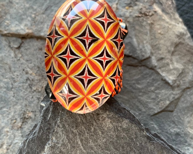 ring with pattern