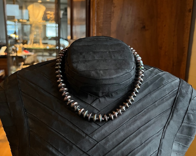 Tahitian disc pearl necklace