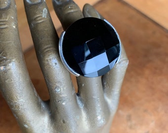 Silver ring 925 with onyx (faceted cut)