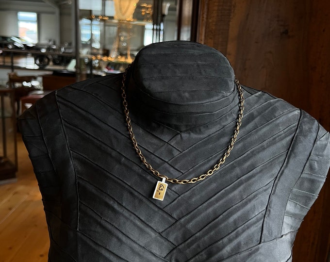 Bronze chain with links