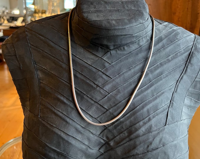 silver chain with fine links