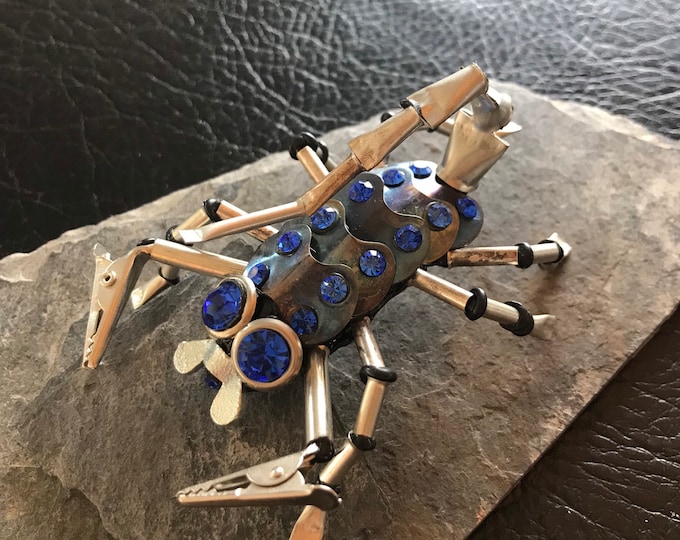 brooch scorpion
