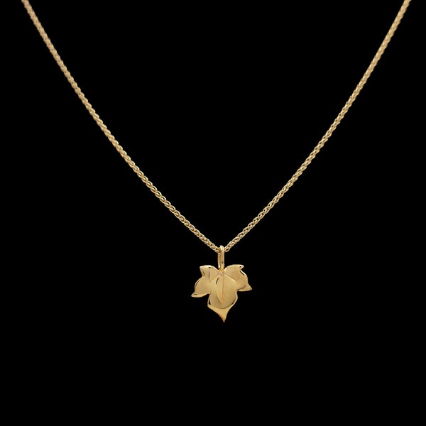 Solid 18ct Gold Ivy Leaf Necklace - Wilde Flower. Real gold hallmarked jewellery. Gold Leaf pendant. Ivy necklace.  Handmade gold necklace.