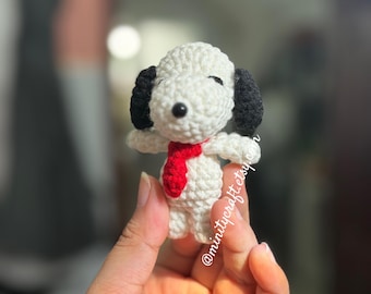 Crochet Beagle Keychain, Handmade Amigurumi Dog Bag Charm