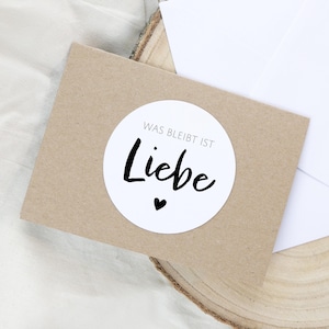 Was bleibt ist Liebe Trauerkarte, Beileidskarte mit Herz aus recyceltem Kraftpapier zum Abschied, Klappkarte auch mit Wunschtext