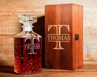 Personalized Whiskey Decanter, Custom Decanter with Wooden Gift Box, Engraved Decanter, Groomsman Gifts, Gifts for Dad, Gifts for Him