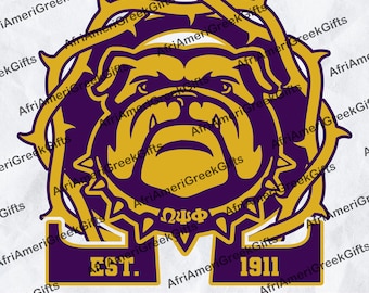 Op de afbeelding: Een paarse en gouden bulldogkop met een doornenkroon, de letters "ΩΨΦ" en de tekst "EST. 1911".