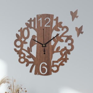 Horloge murale en bois, nature, oiseau, horloge murale décorative découpée au laser, horloge en bois, tenture murale, horloge murale pour animaux de la maison, horloge moderne Epaisseur : 3 mm image 1