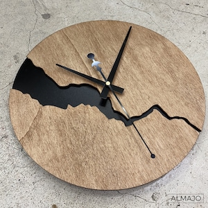 Nordic Style Wooden Wall Clocks for Home Decor, Wood Type Wall Clock Quartz Modern Design, Wall Hangings, Home decor wall clocks