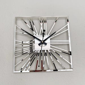 Silver Wall Clock, Mirror Clock, Laser Cut, Decorative Wall Clock, Plexiglass Clock, Wall Hangings Home, Elegant Modern Clock