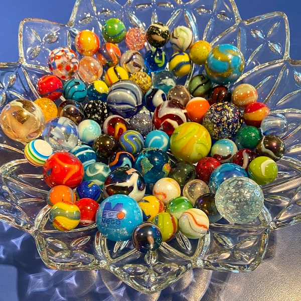 Instant Marble Collection Mega Marbles! 25 DIFFERENT Mega Marbles 14mm-16mm, One 7/8”/1” Mega Marble Shooter, Bag, New Mint, Crafts, Games