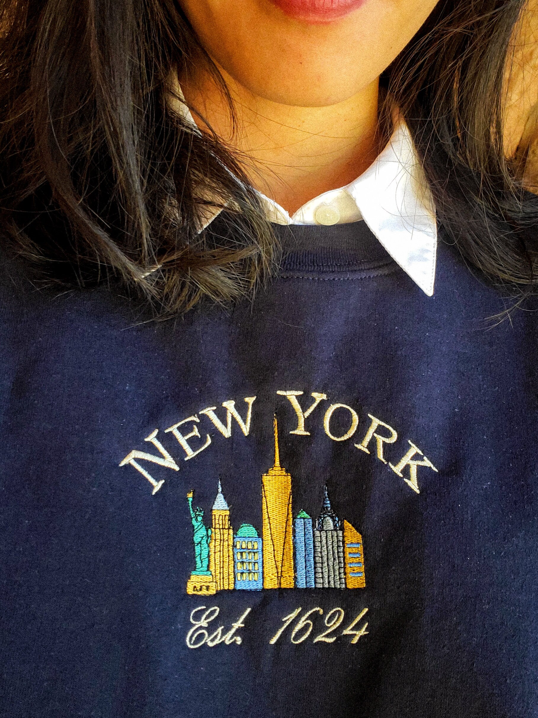 New York Skyline Embroidered Unisex Sweatshirt, NY City Crewneck, Statue of  Liberty -  New Zealand