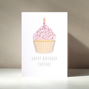 Cupcake - A6 Personalisierte Leckeres Essen Streue Streusel Kuchen Cupcake Snack süß Zucker Lustig Rude Pun alles Gute zum Geburtstag Liebe Grußkarte