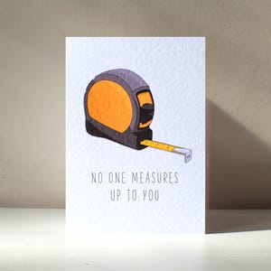 Nadie da la talla - Regla, cinta métrica y herramientas personalizadas A6 para hacer tú mismo. Caja de herramientas. Práctico y divertido juego de palabras. Tarjeta de felicitación de feliz cumpleaños y amor.
