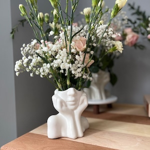 Face vase | Lady head vase | Modern vase | Minimalist pot | Unique home decor | Portrait vase | Statue abstract figure | planter