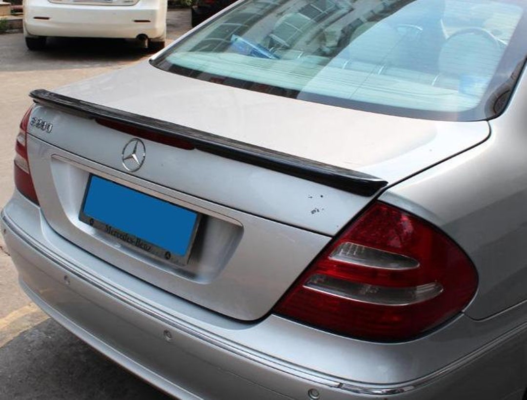 For Mercedes-Benz W211 AMG style trunk spoiler, glossy black