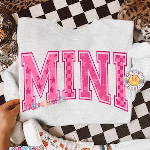 Pink Retro Mini PNG Digital Design, varsity mini png, checkered girl png, retro mini png, mama mini png, trendy kids png tshirt designs