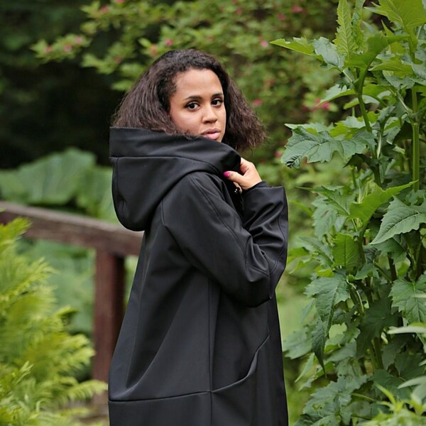 Veste softshell femme noire avec capuche