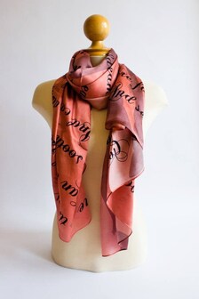Woman Pre-Loved Pre-owned Long Scarf Vintage Louis Vuitton 100% Silk Grey with Geometric Pattern in Pink Colors